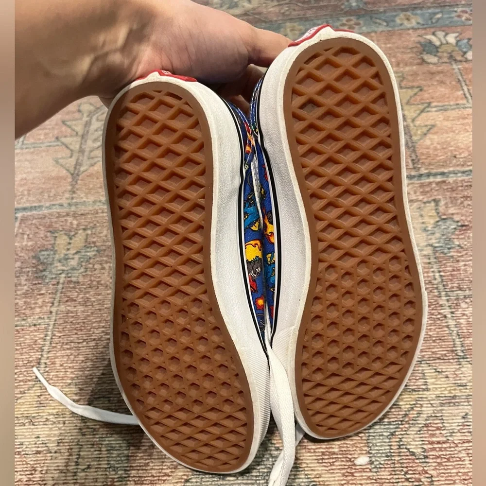 Vans Dino Sneakers NWOT size 3 - Picture 3 of 4